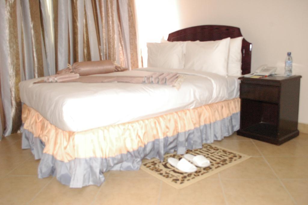 Grace Land Hotel Arusha Ruang foto