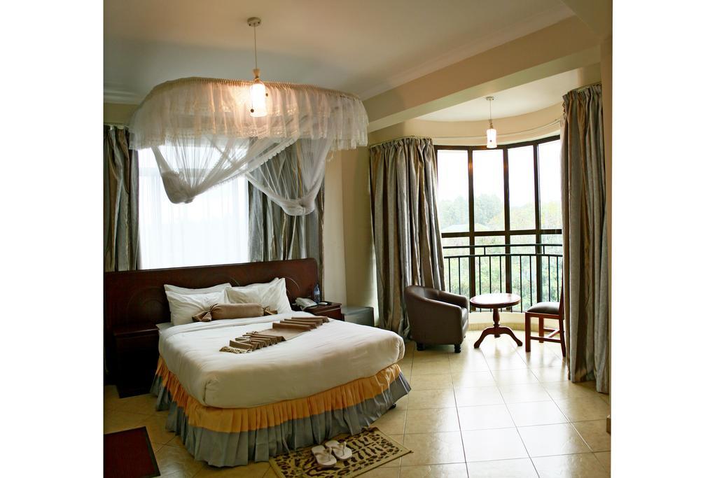 Grace Land Hotel Arusha Bagian luar foto